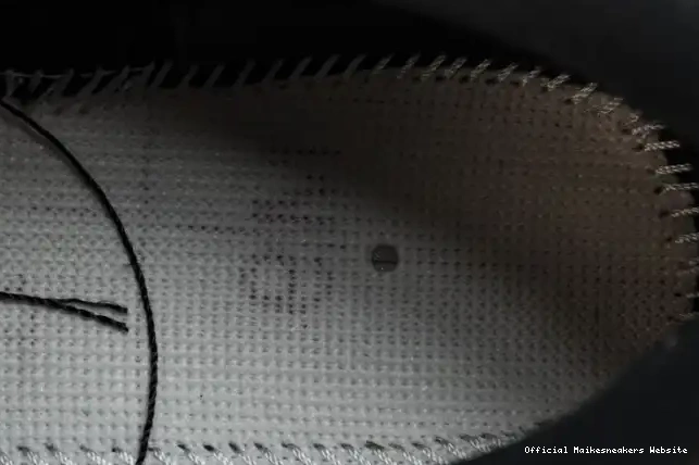 Official Maikesneakers Pack